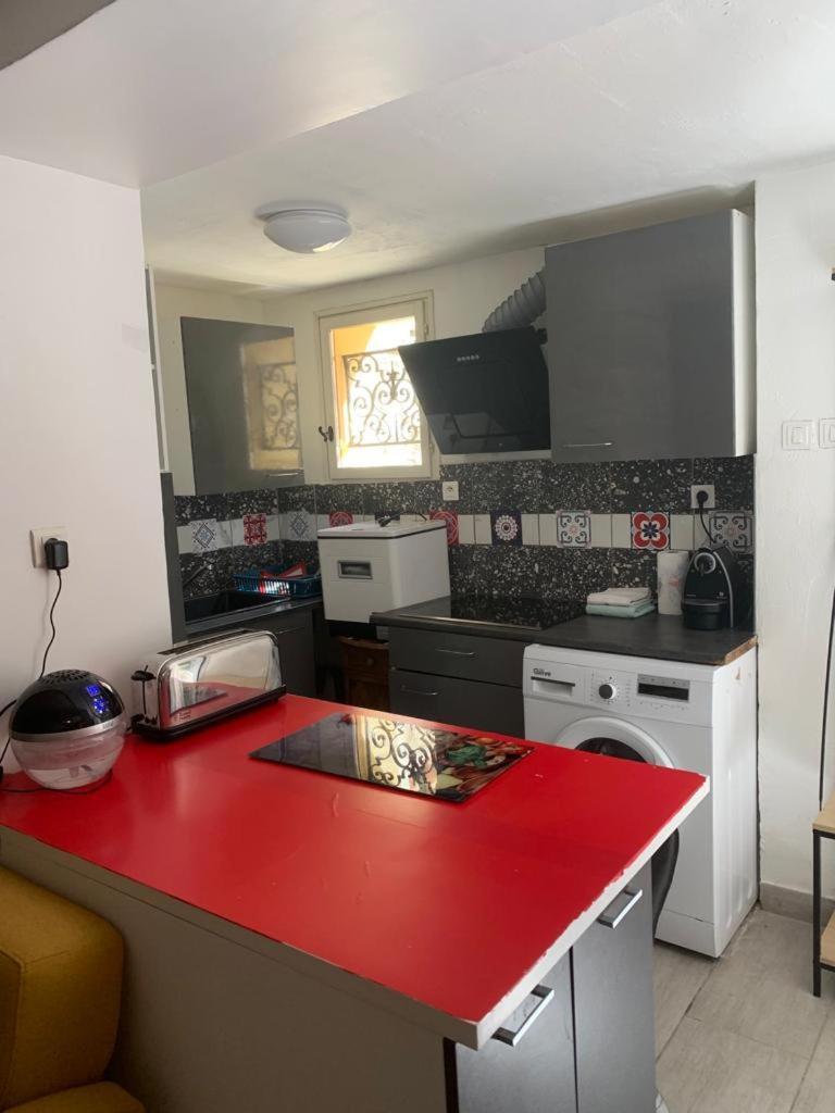 Le First Apartment Grasse Exterior photo